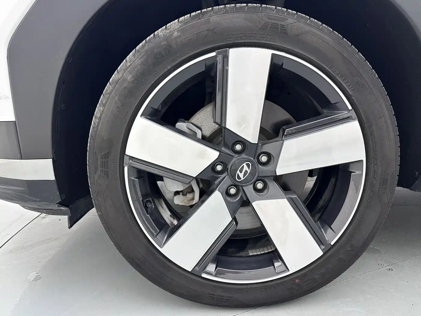 Hyundai Santa Fe 2024 2.0T Explorer Pro фото 22