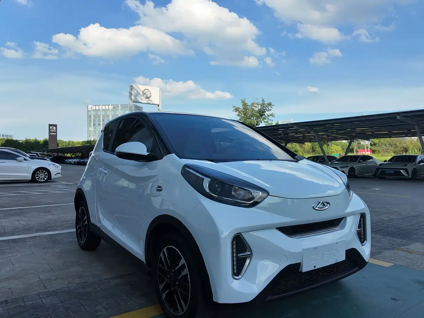 2024 QQ New Energy Little Ant