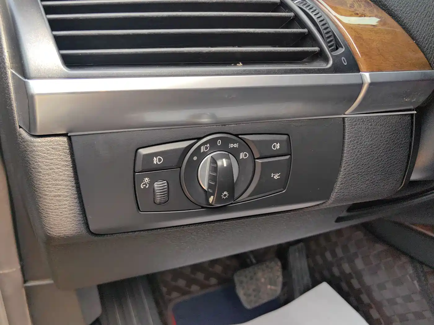 BMW X5 (Import) 2011 xDrive35i Luxury Edition фото 4