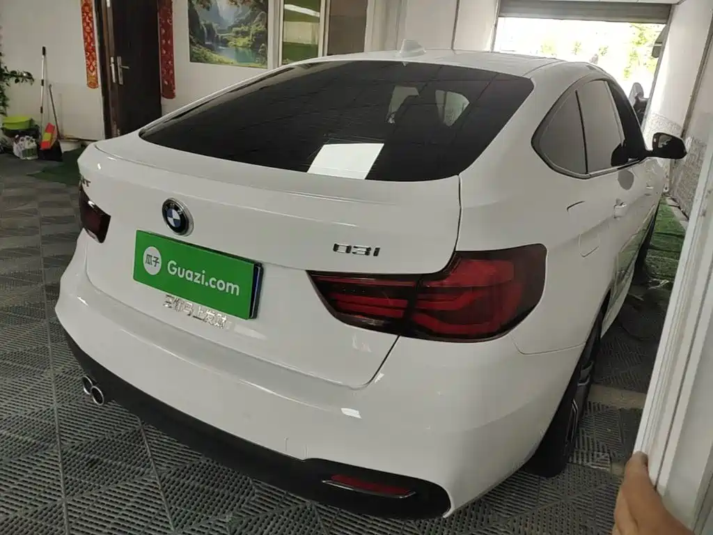 BMW 3 Series GT 2021 2020 320i M Sport Package