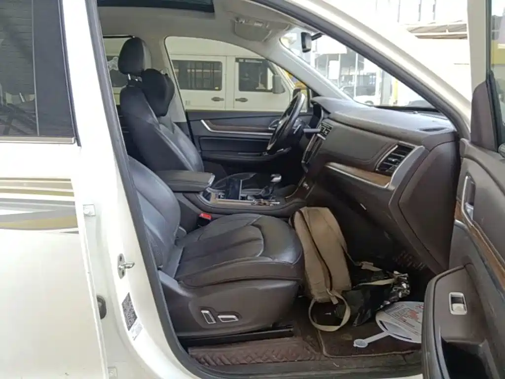 Roewe RX8 2020 2019 30T Intelligent Internet 2WD Flagship Edition