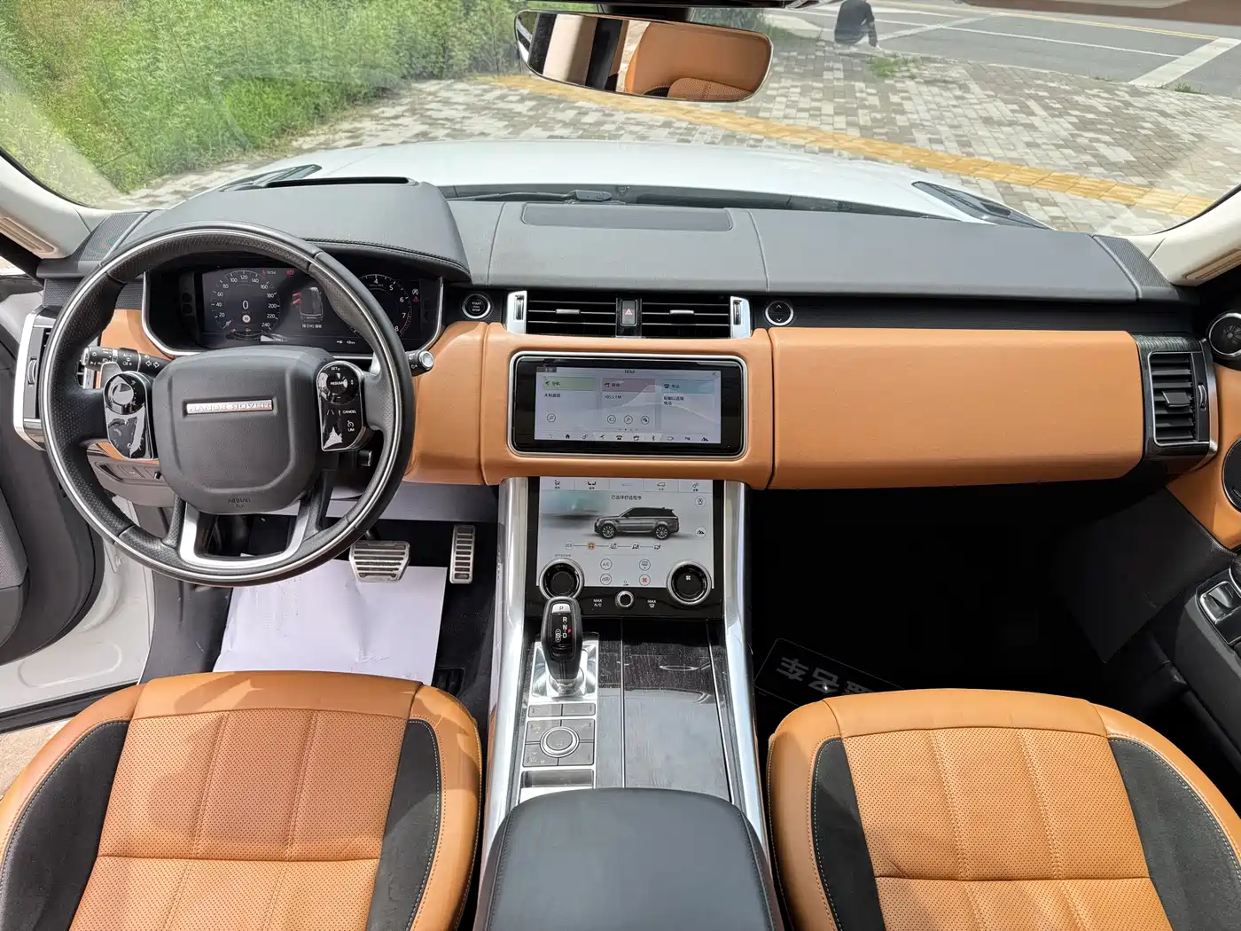 Land Rover Range Rover Sport 2021 3.0 L6 Gloss Black Edition фото 10