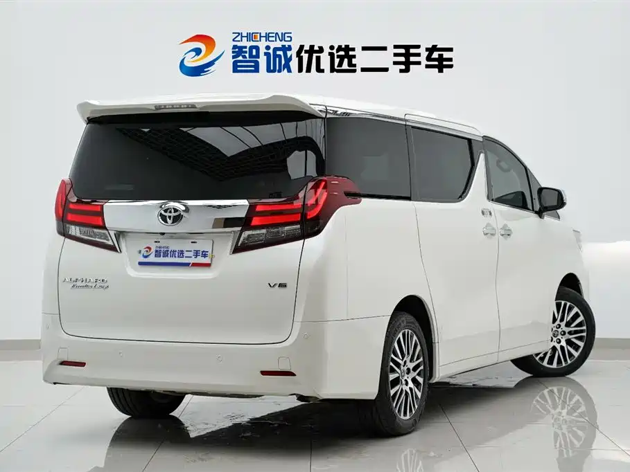 Toyota Alphard 2018 3.5L Premium фото 35