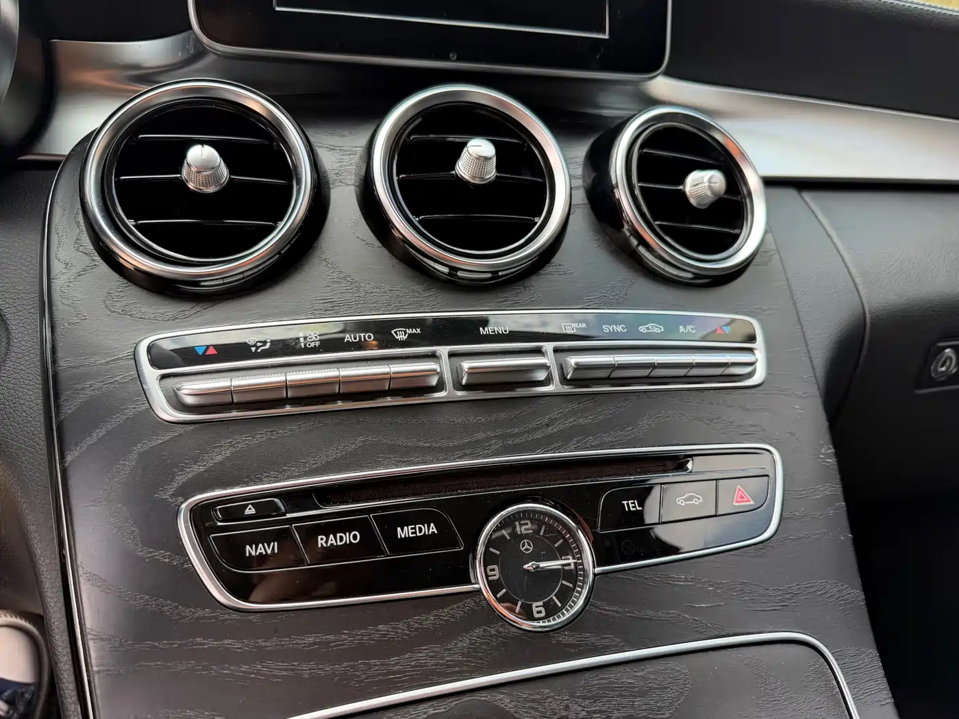 Mercedes-Benz C-Class 2016 C 180 L Sport фото 15