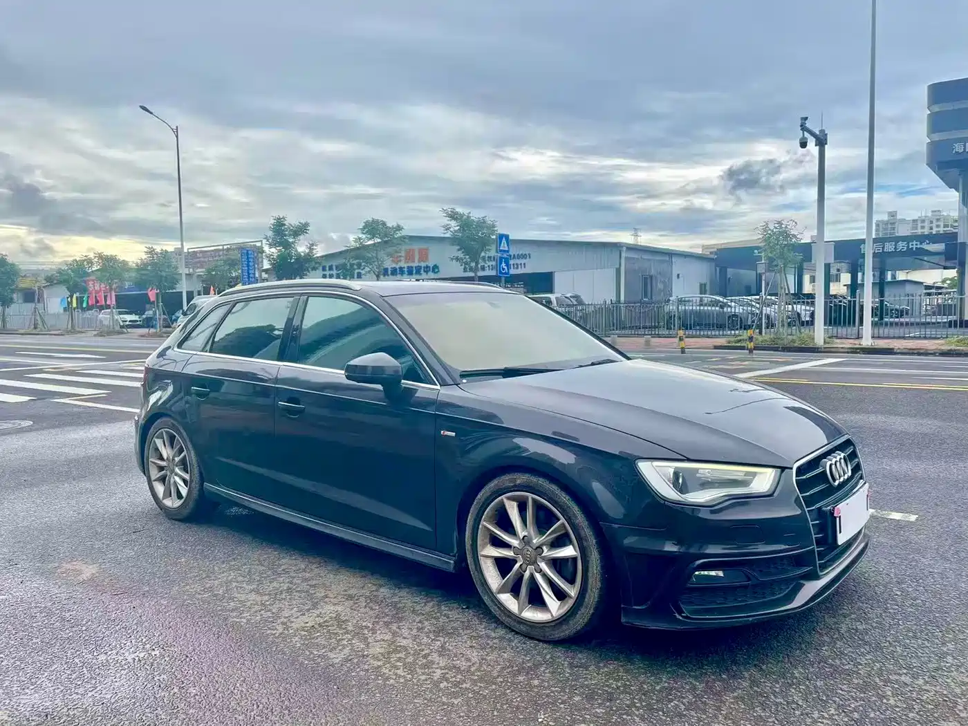 Audi A3 (Import) 2015 2014 Sportback 40 TFSI S line Comfort