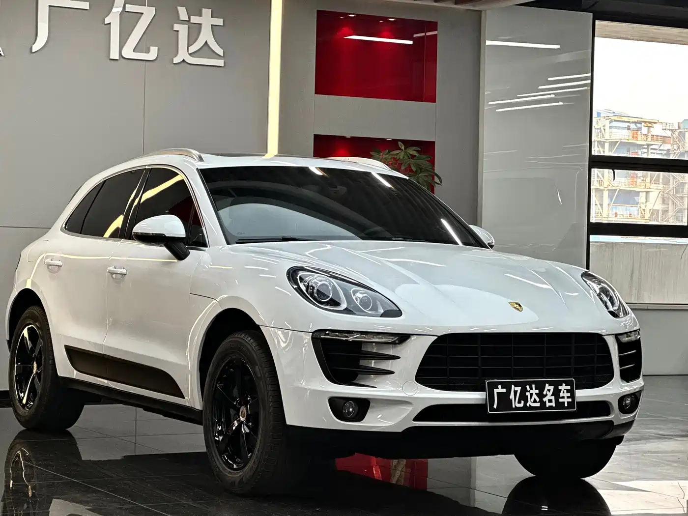 Porsche Macan 2014 Macan 2.0T фото 3