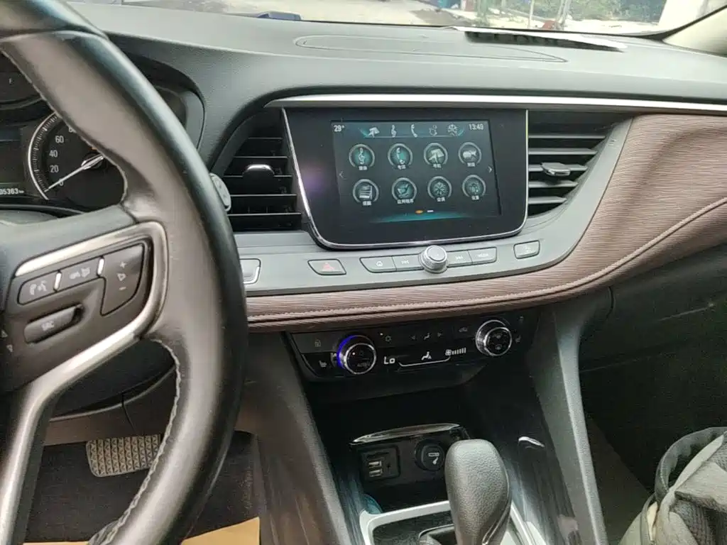 Фото 13 - Buick GL6