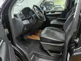 Фото 9 - Volkswagen Multivan