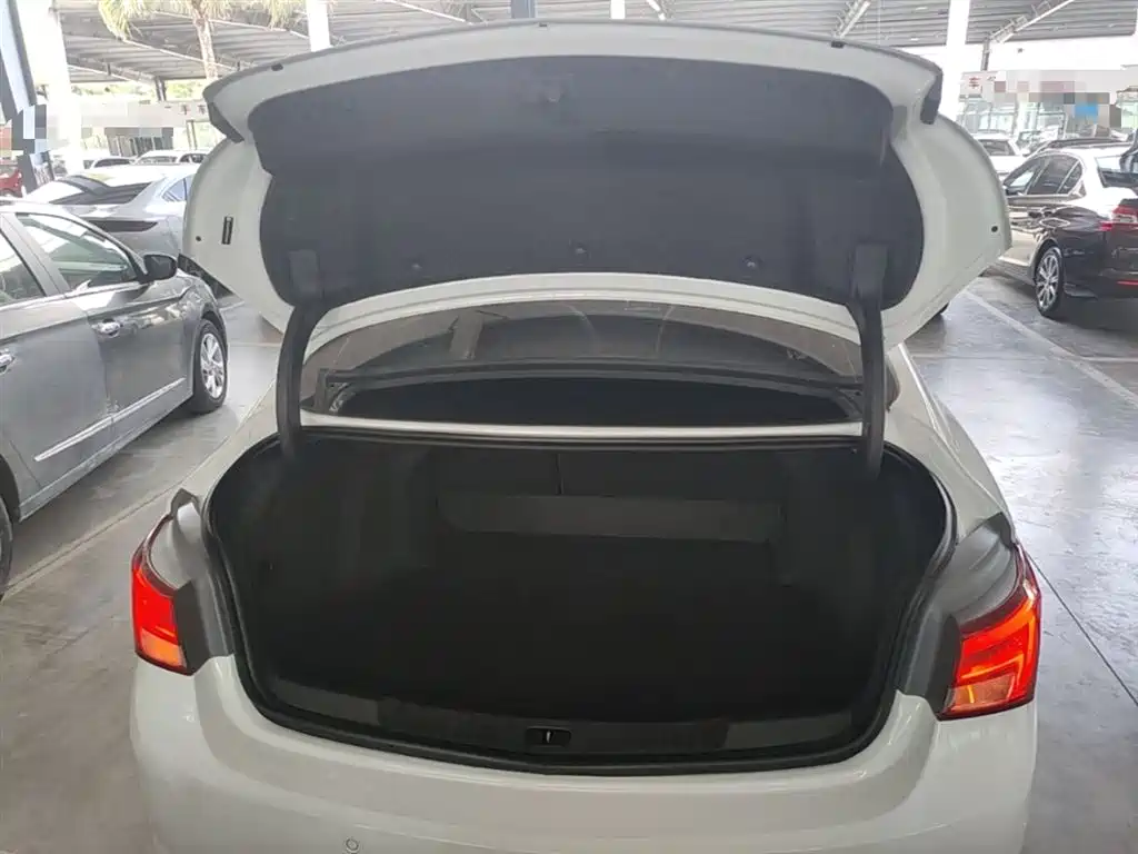 Buick Verano 2019 Sedan 15S Auto Leading фото 19