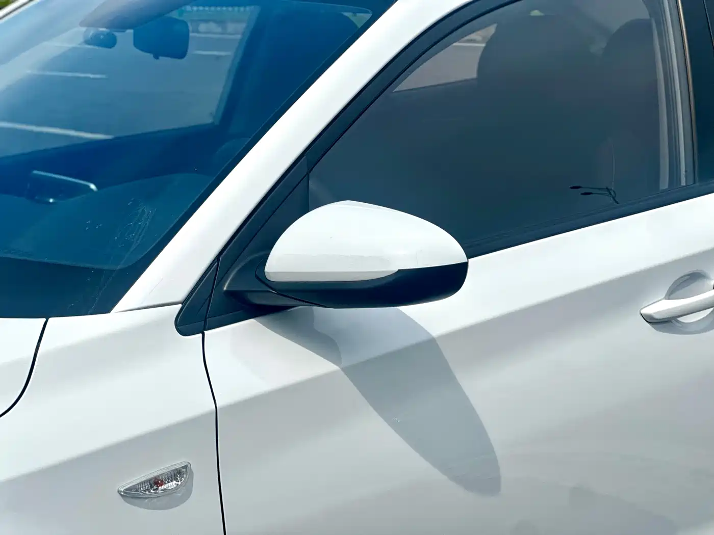 Hyundai Elantra 2018 1.6L Automatic Pleasing Edition GL China VI фото 17