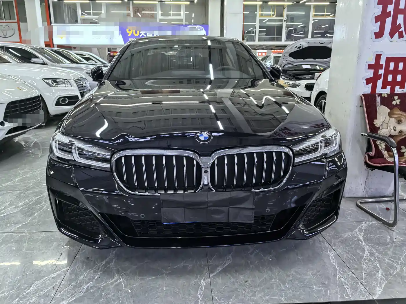 BMW 5 Series 2021 525Li M Sport Package фото 2