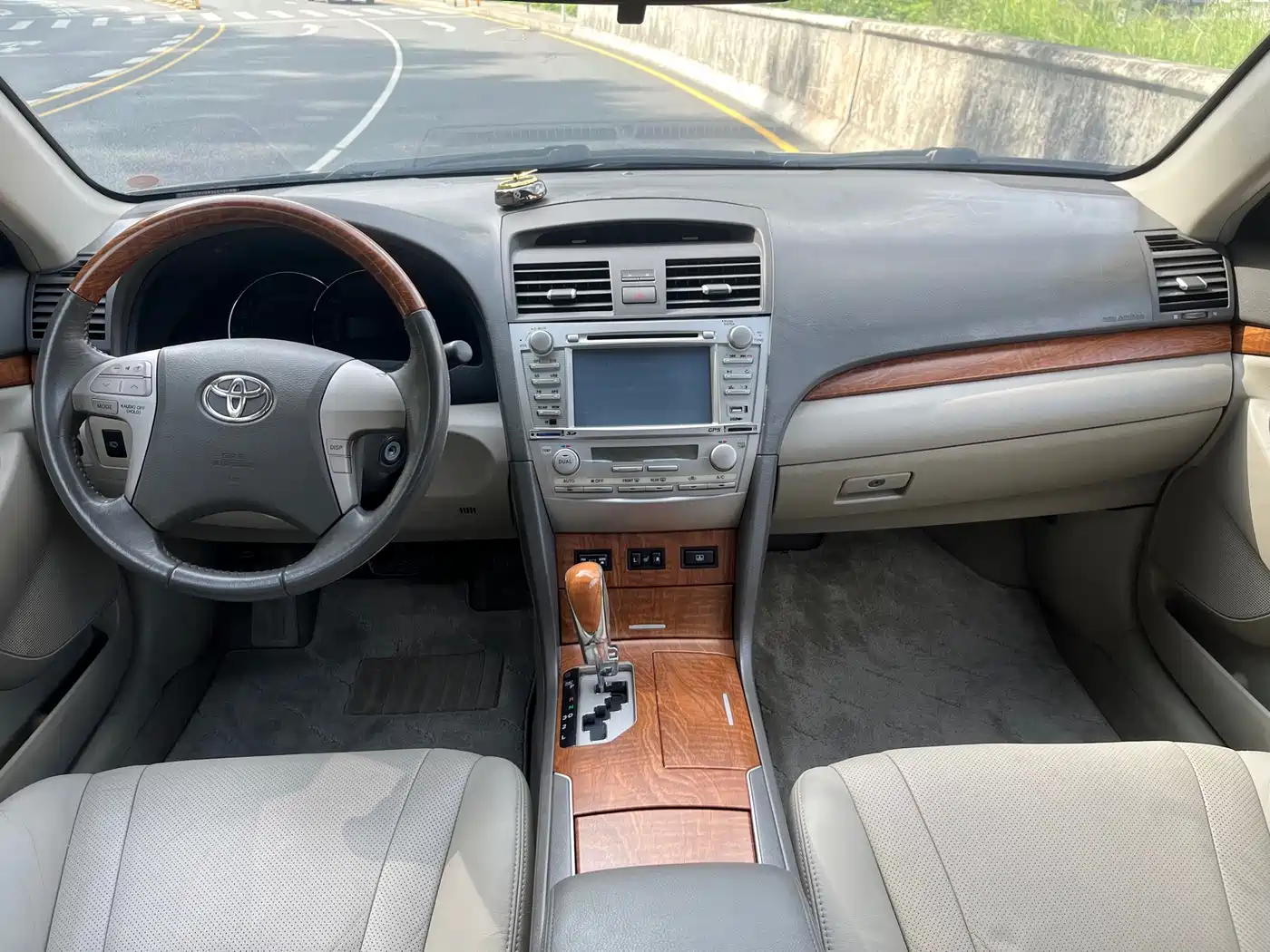 Toyota Camry 2009 Model 200G Luxury Edition фото 6