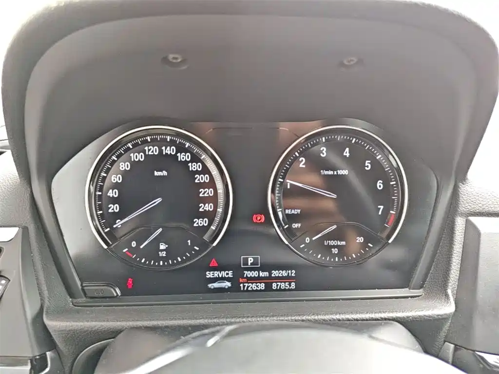 BMW 1 Series 2018 118i Sport Edition фото 12