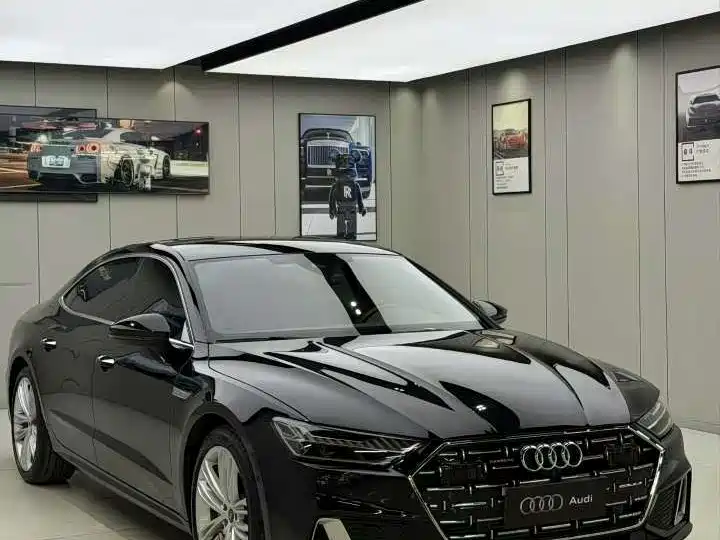 Audi A7L 2024 45 TFSI quattro Black Warrior Edition фото 5