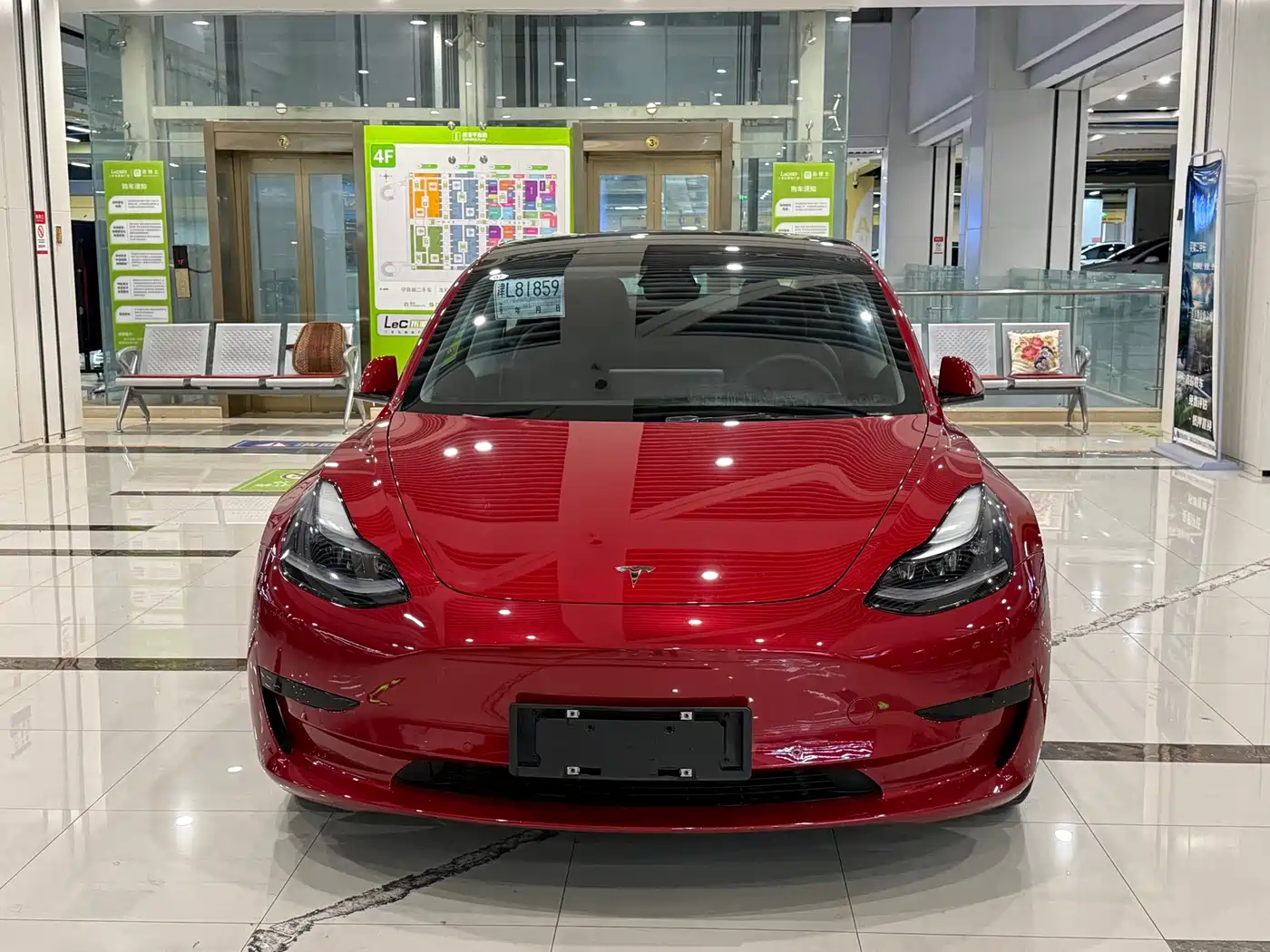 TESLA MODEL 3