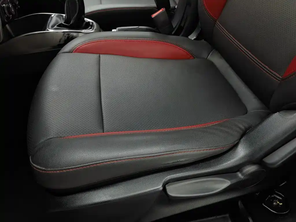 Фото 20 - Changan CS15
