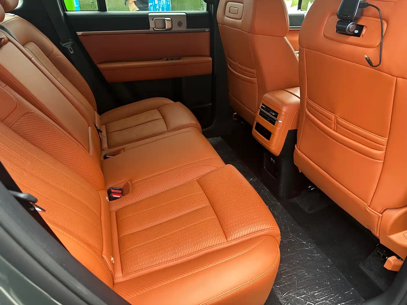 Fang Cheng Bao Titanium 7 2025 2025 AWD Base Model