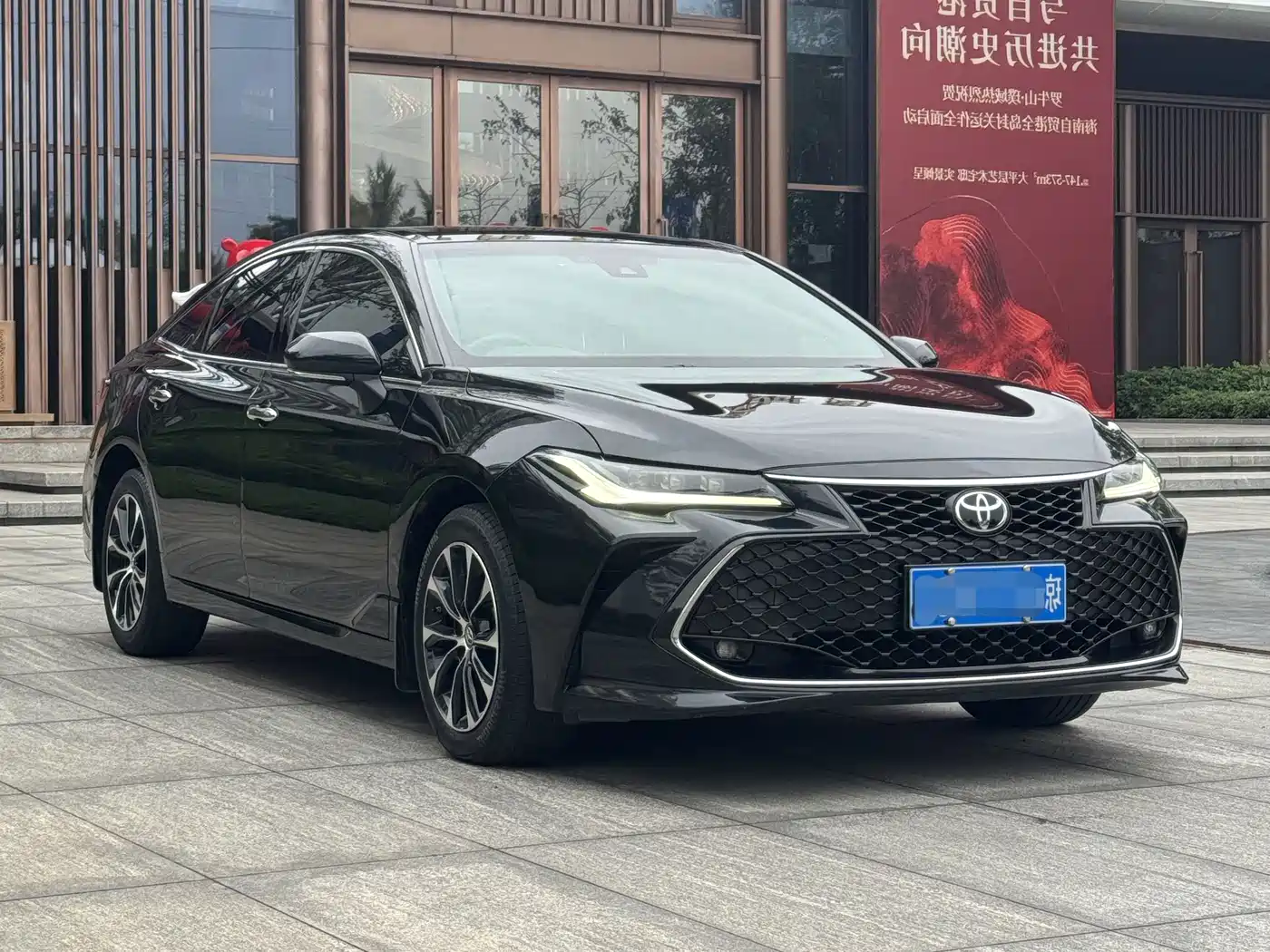 Toyota Avalon 2022 2.5L Luxury Edition фото 4