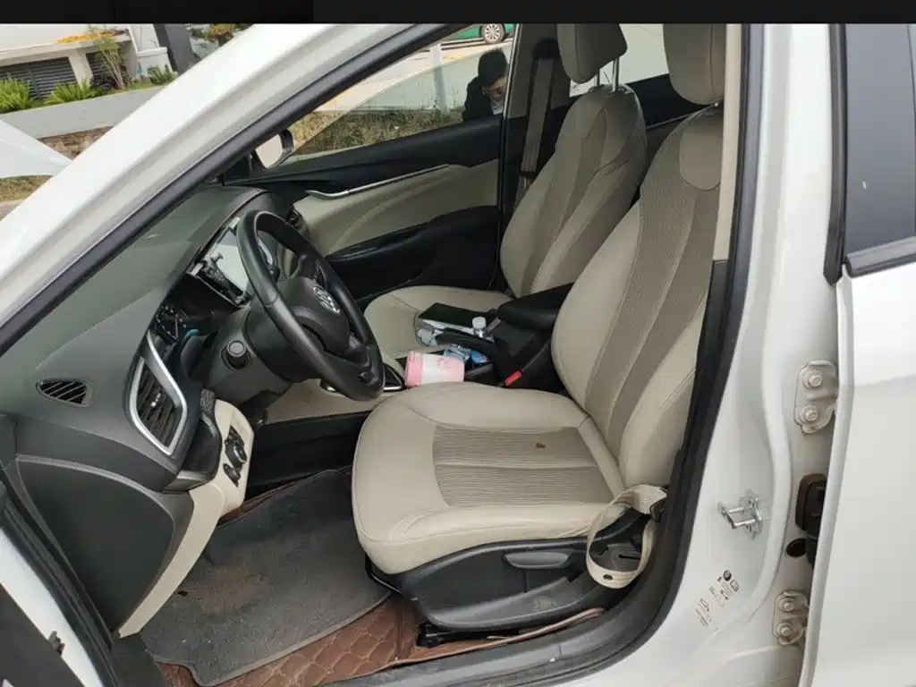 Фото 13 - Buick Excelle
