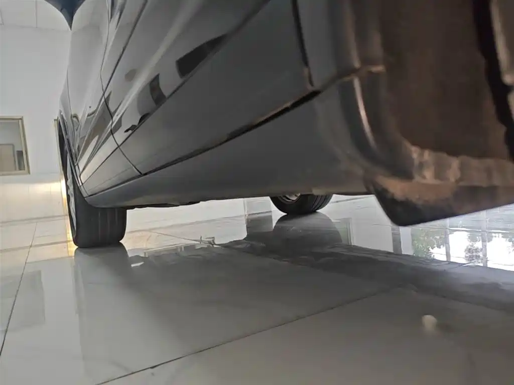 Porsche Cayenne 2016 Cayenne Platinum Edition 3.0T фото 22