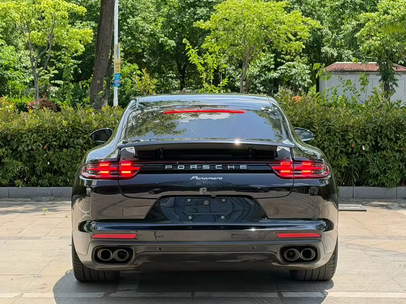 Porsche Panamera 2020 Panamera 10th Anniversary Edition 2.9T фото 3