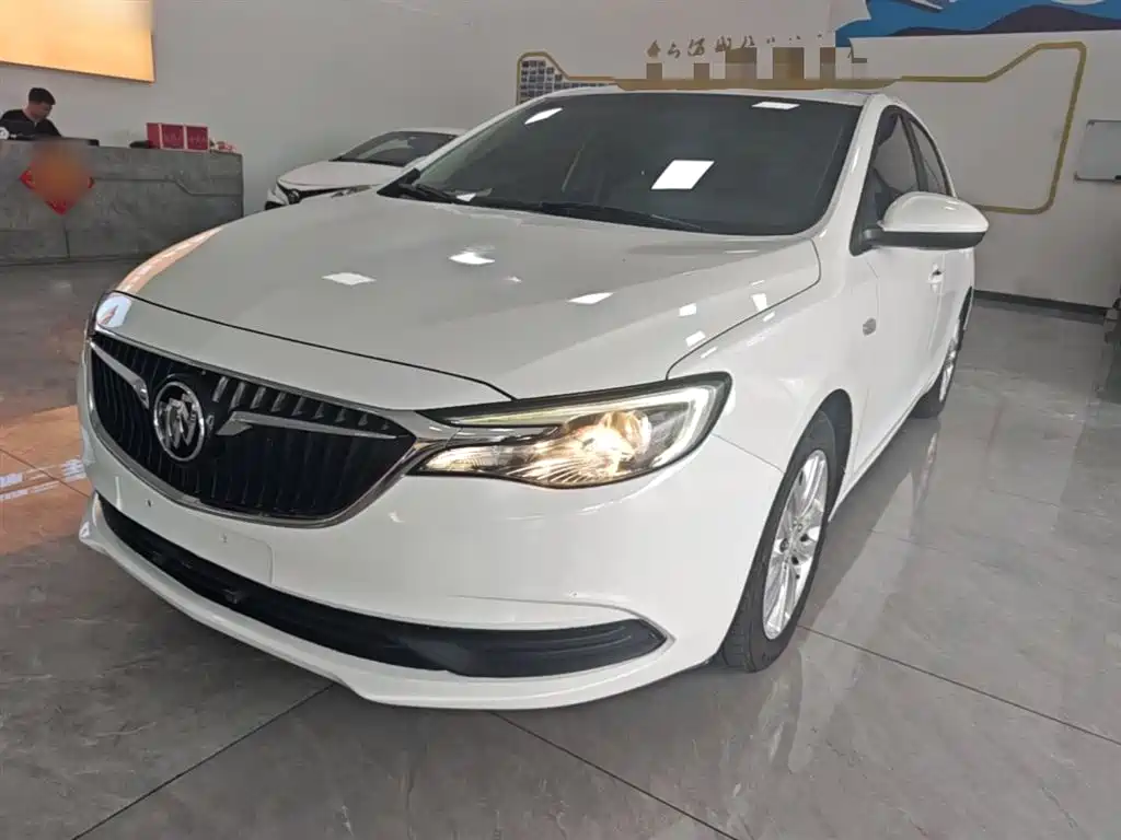 Buick Excelle 2018 15T Dual Clutch Elite (China V) фото 2
