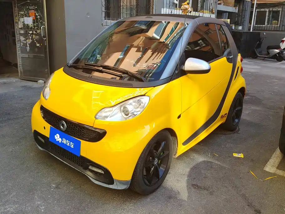 smart fortwo 2014 2012 1.0T Convertible Passion