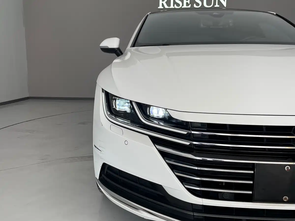 Volkswagen FAW-Volkswagen CC 2019 330TSI Charming Appearance (China V) фото 18