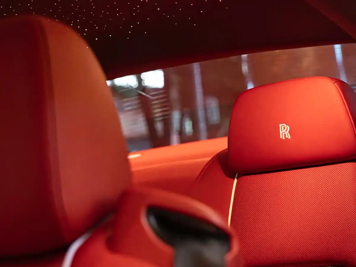 Фото 12 - Rolls-Royce Wraith