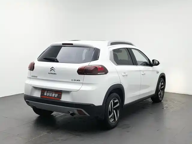 Citroën C3-XR 2015 1.6L Automatic Smart — фото 2