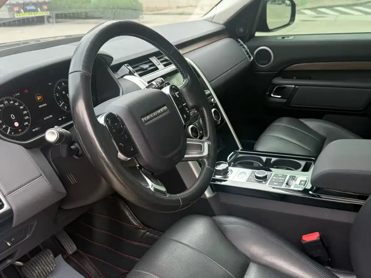 Land Rover Discovery 2019 3.0 SC V6 HSE фото 7