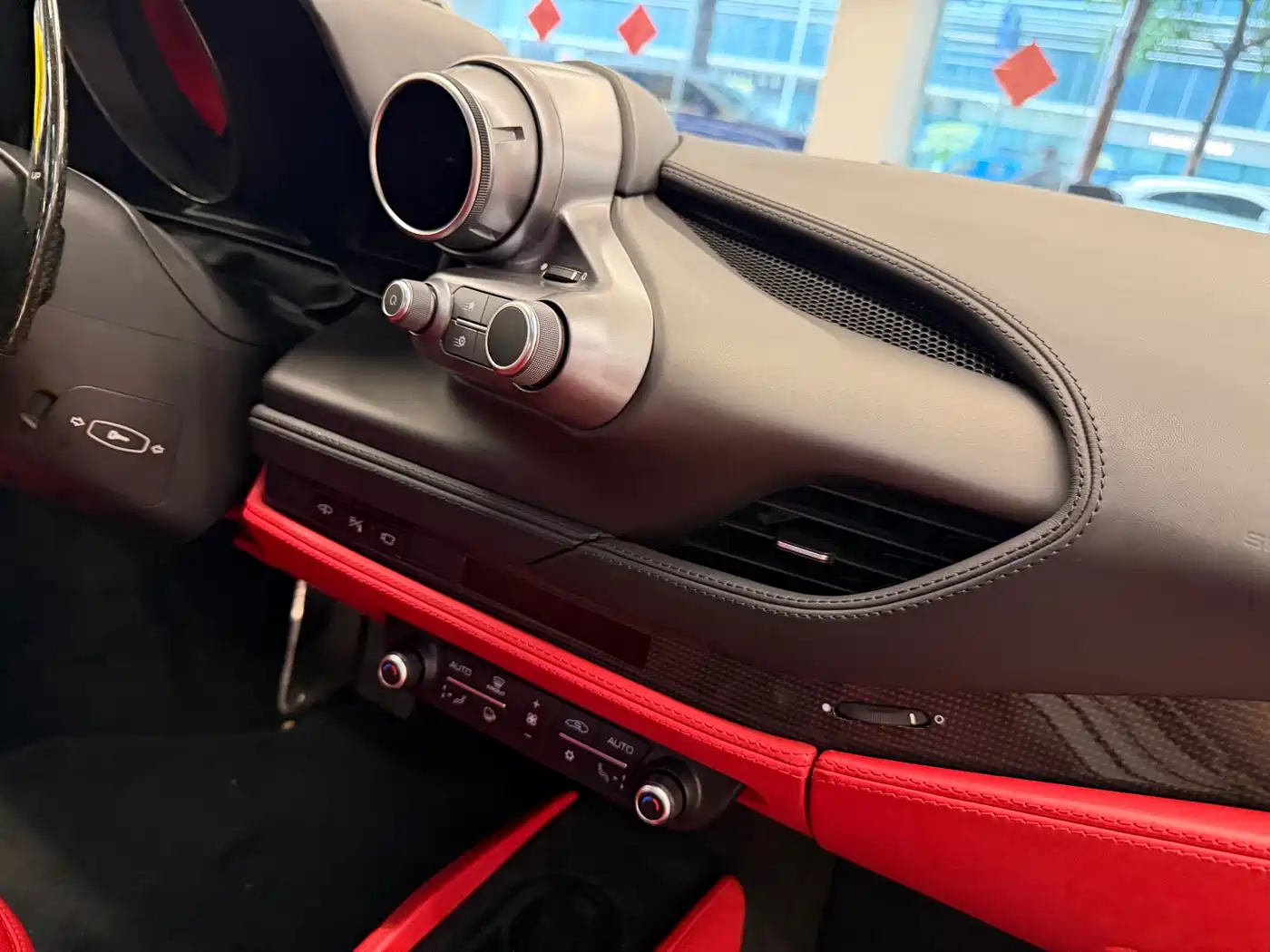 Ferrari F8 2021 2019 Tributo 3.9T V8