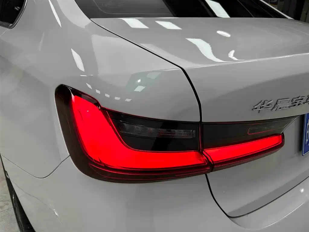 BMW 3 Series 2023 320Li M Sport Package фото 18
