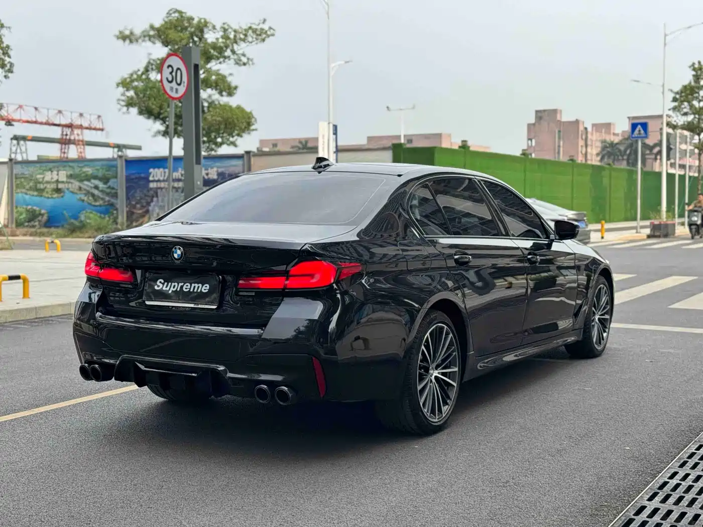 BMW 5 Series 2021 530Li Leading M Sport Package фото 20