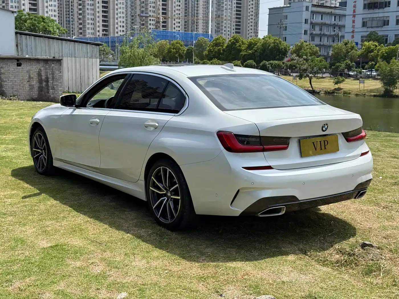 BMW 3 Series 2021 325Li M Sport Package фото 6