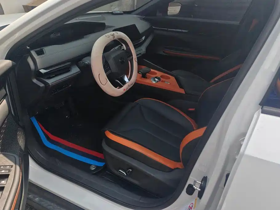 Changan UNI-V 2025 2024 1.5T High Performance Edition