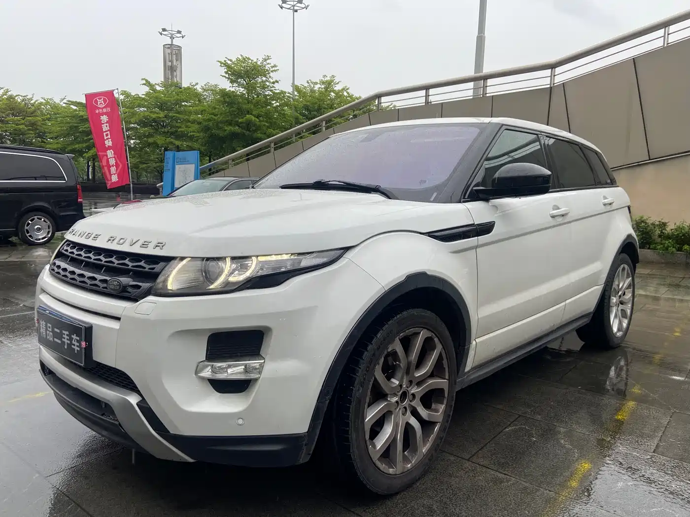 Land Rover Range Rover Evoque (Import) 2014 2.0T 5-door Brilliance Sport