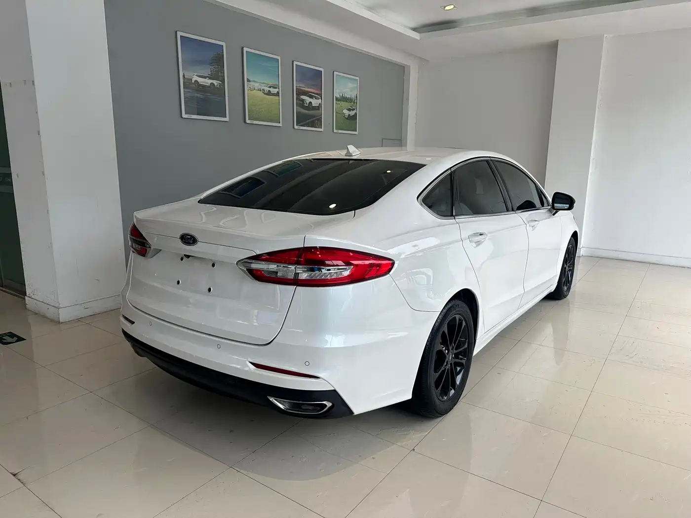 FORD MONDEO