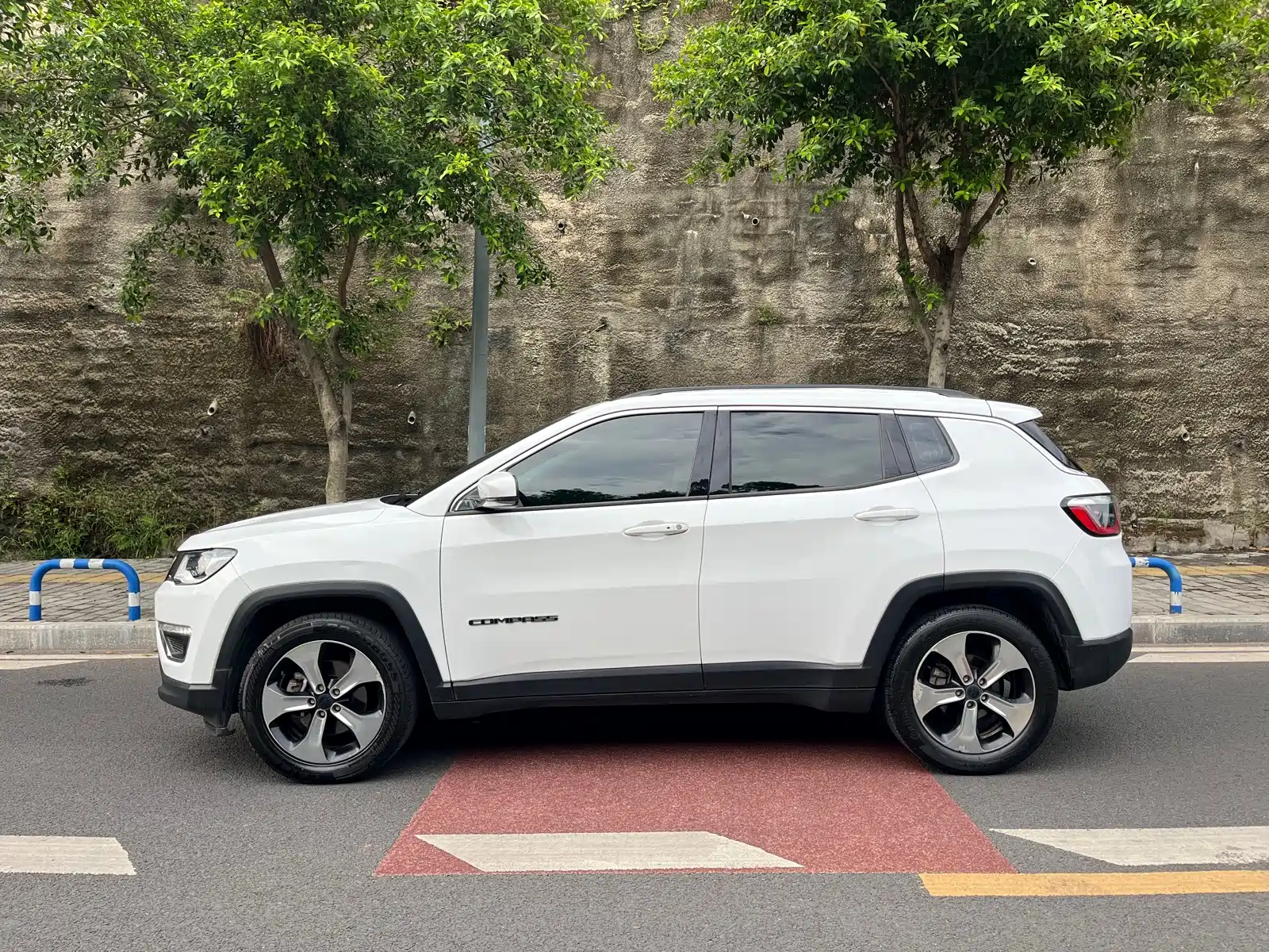 Фото 22 - Jeep Compass