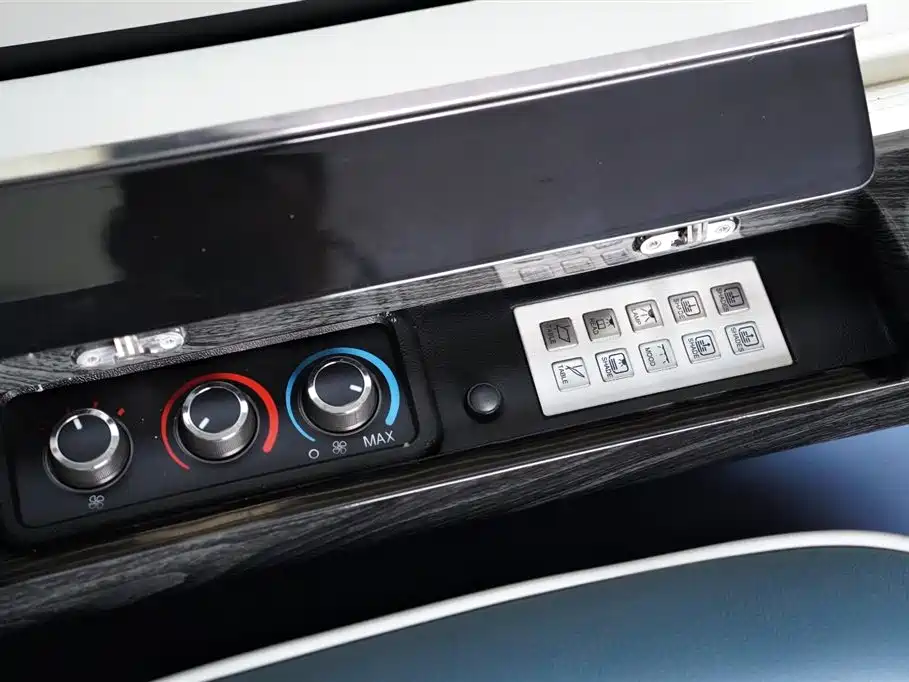 GMC Savana 2016 2015 5.3L G600S 4WD Elegance Edition