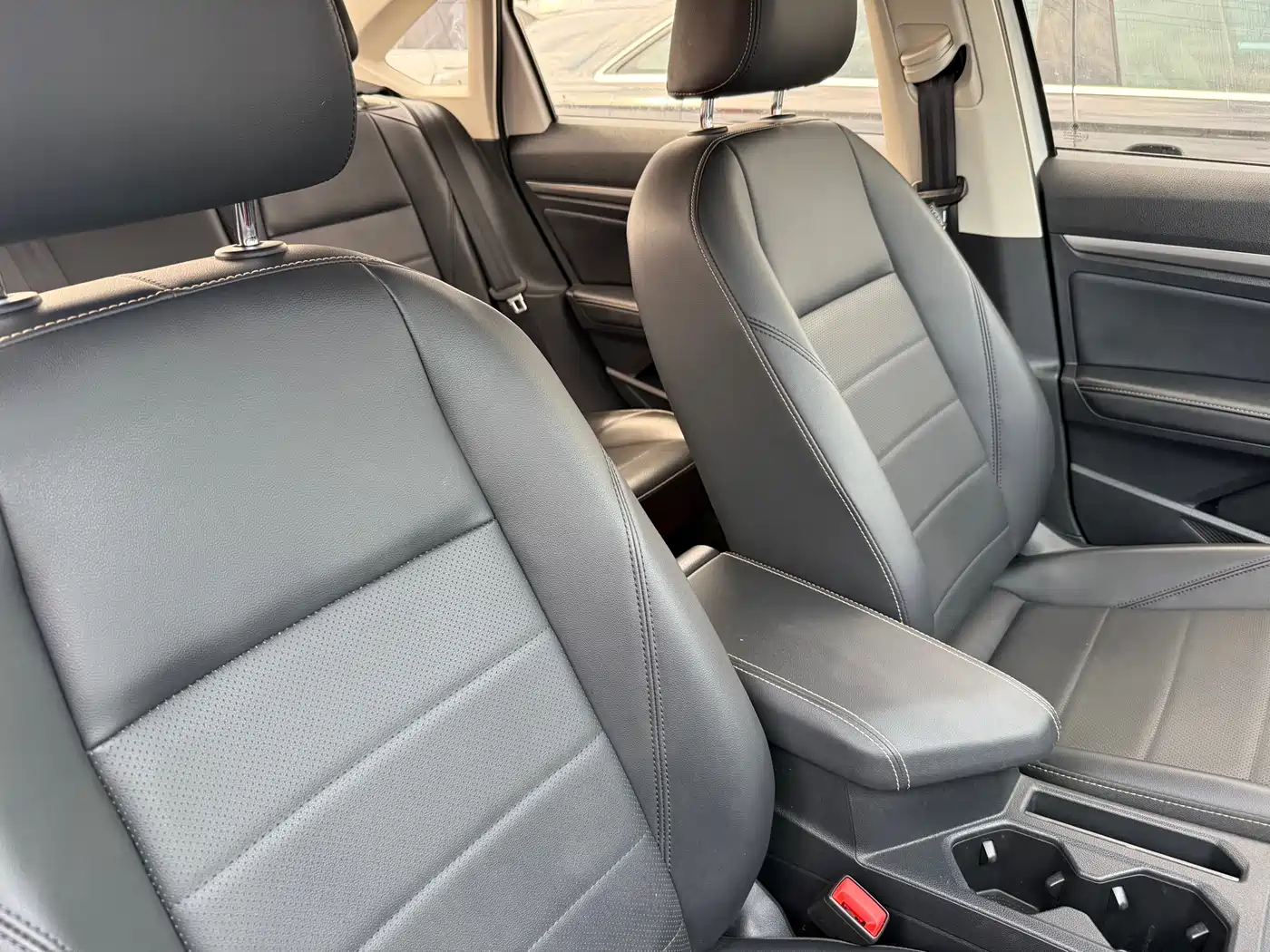 Volkswagen Lavida 2021 1.5L Auto Comfort Edition фото 10