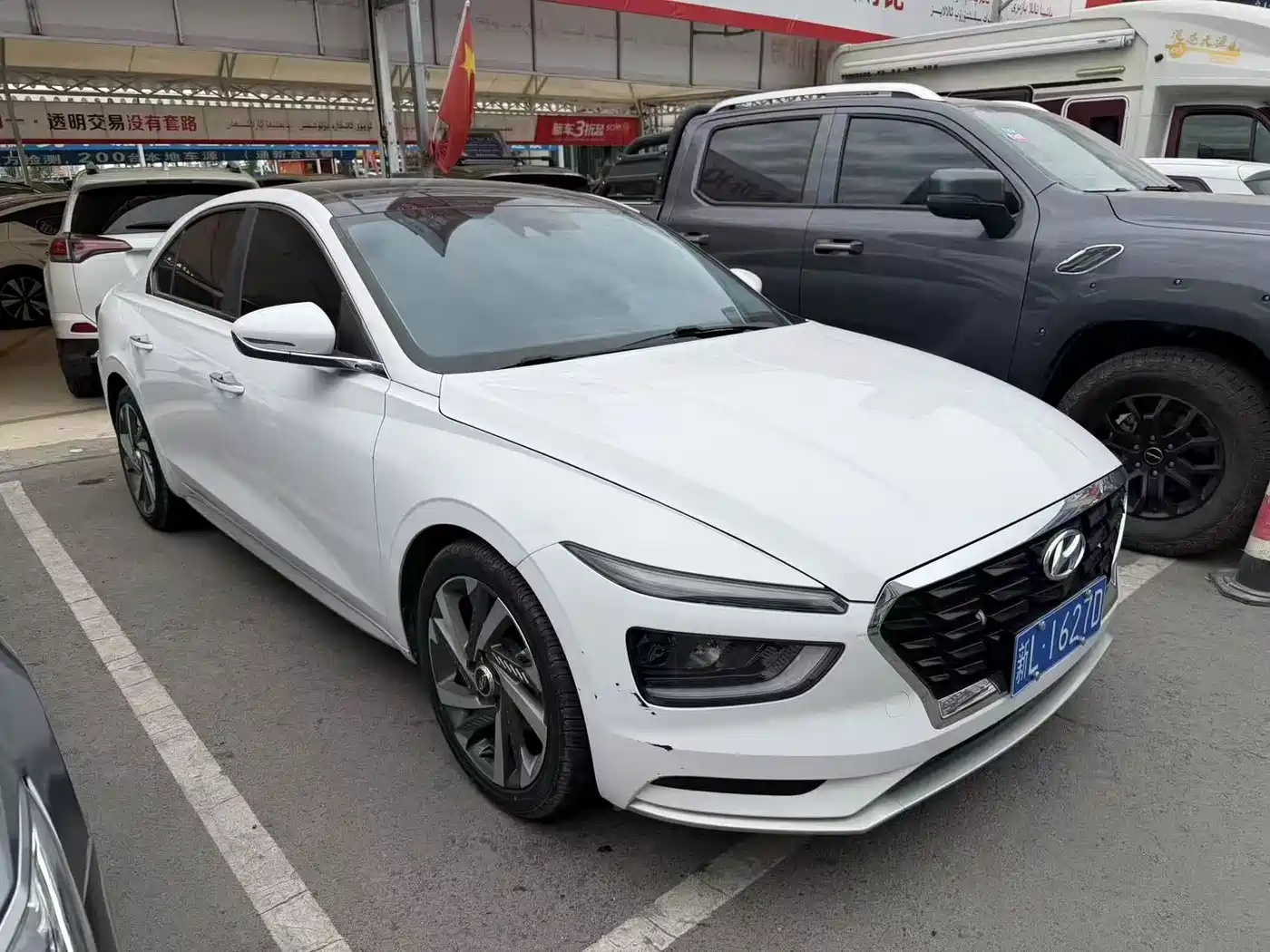 Hyundai Mistra 2021 2021 270TGDi DCT LUX Premium