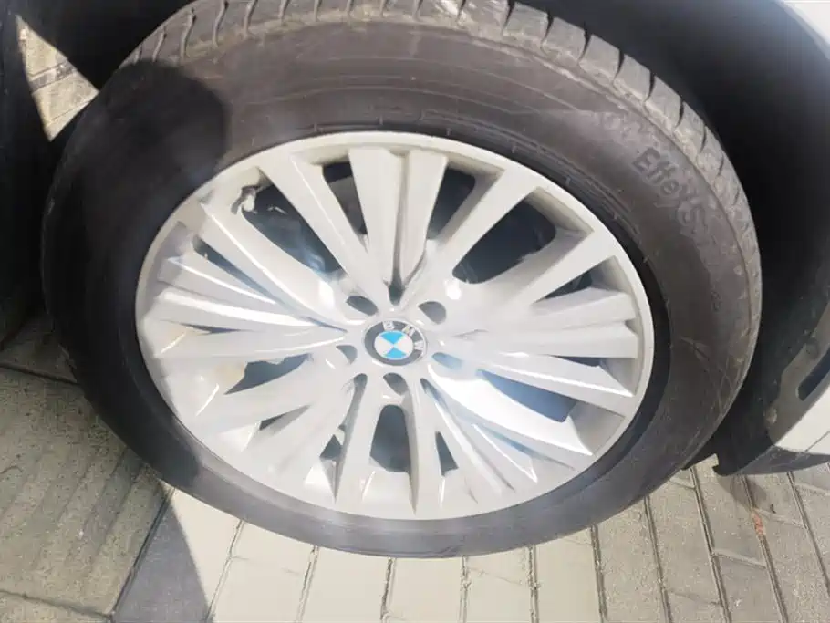 BMW X5 (Import) 2017 xDrive28i фото 6