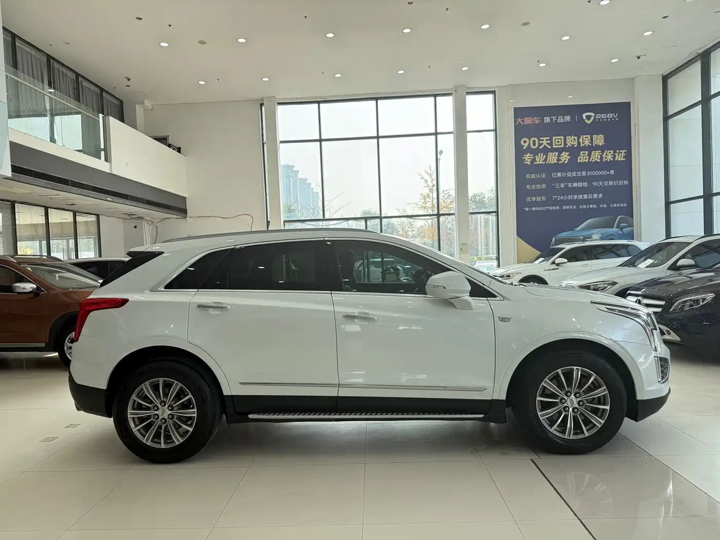 Cadillac XT5 2016 25T Luxury Model фото 3