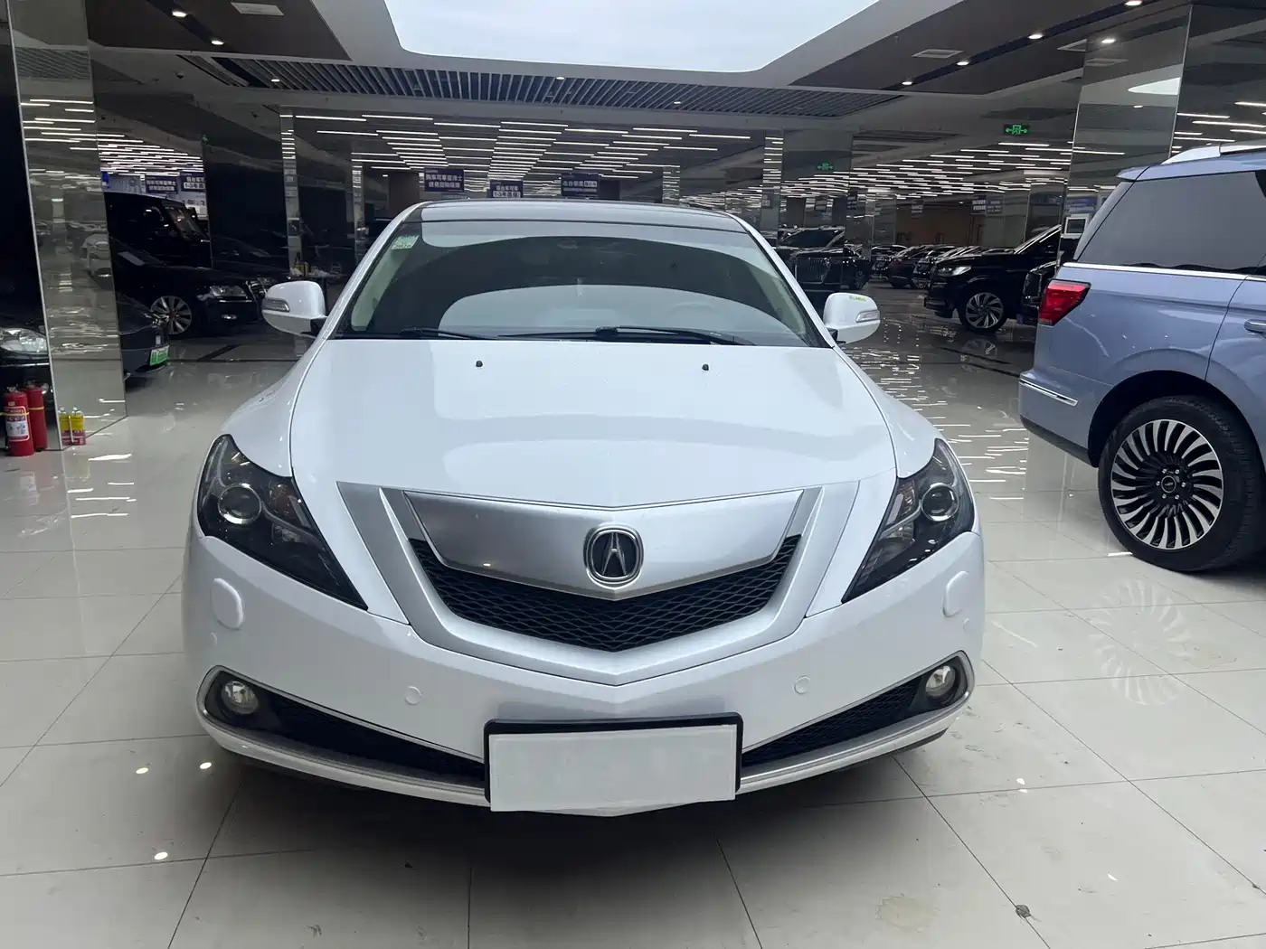 2013 Acura ZDX