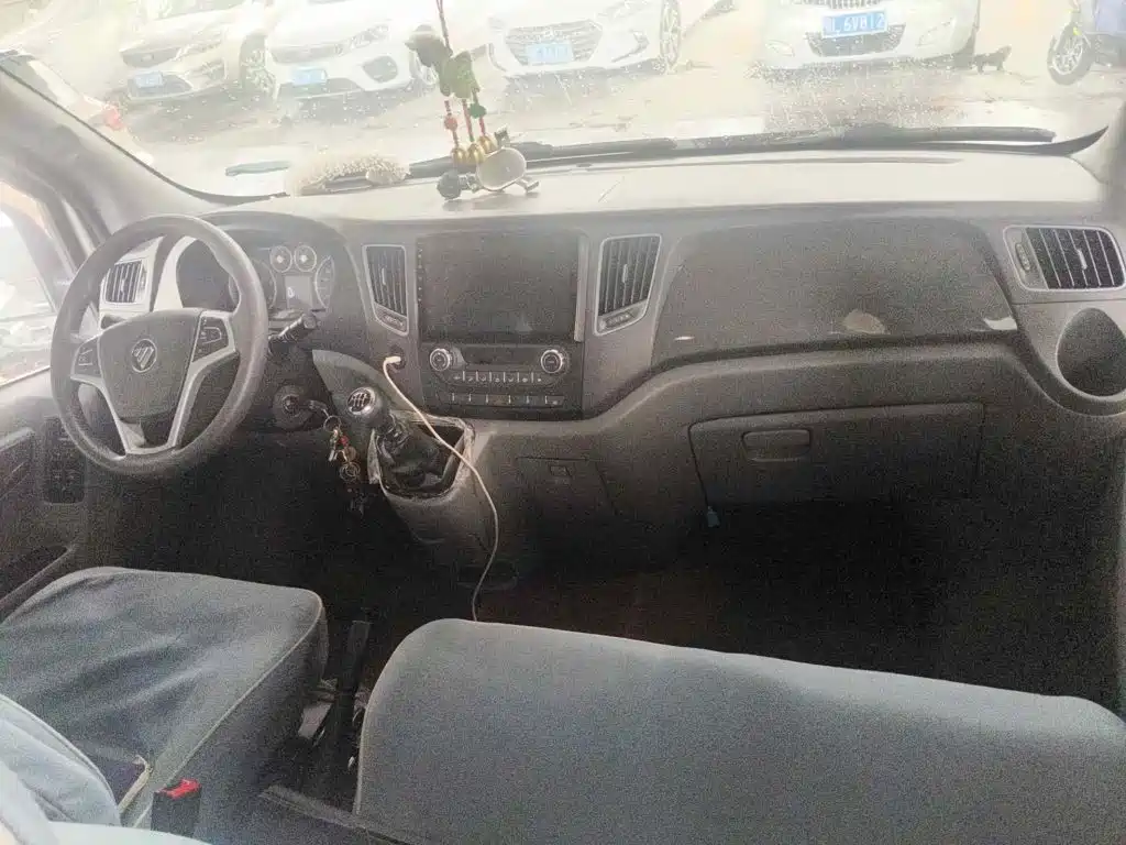 Foton Tuyano 2024 2024 Jixiang Multi-function Cummins 2.8T Manual Long Wheelbase Medium Roof Dual Rear Tires 7-seater