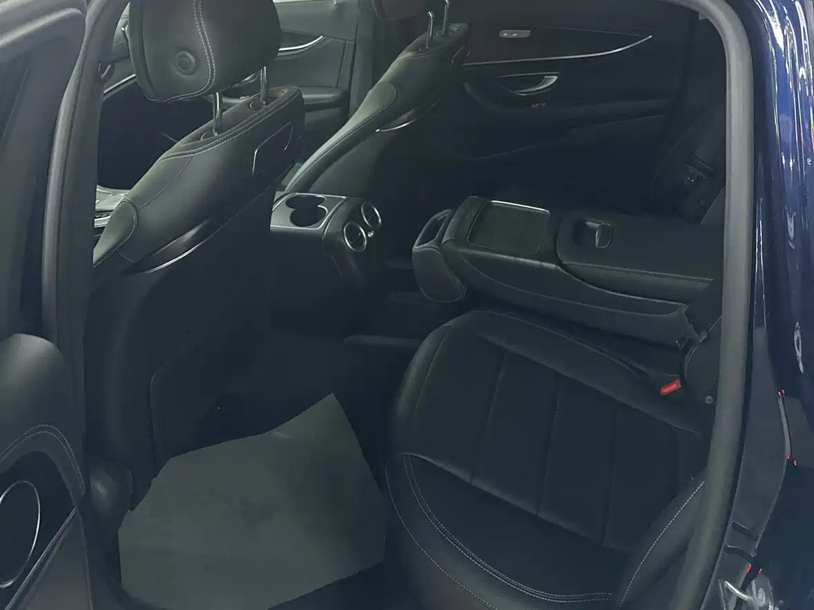 Mercedes-Benz E-Class 2019 E 300 L Sport Fashion фото 25