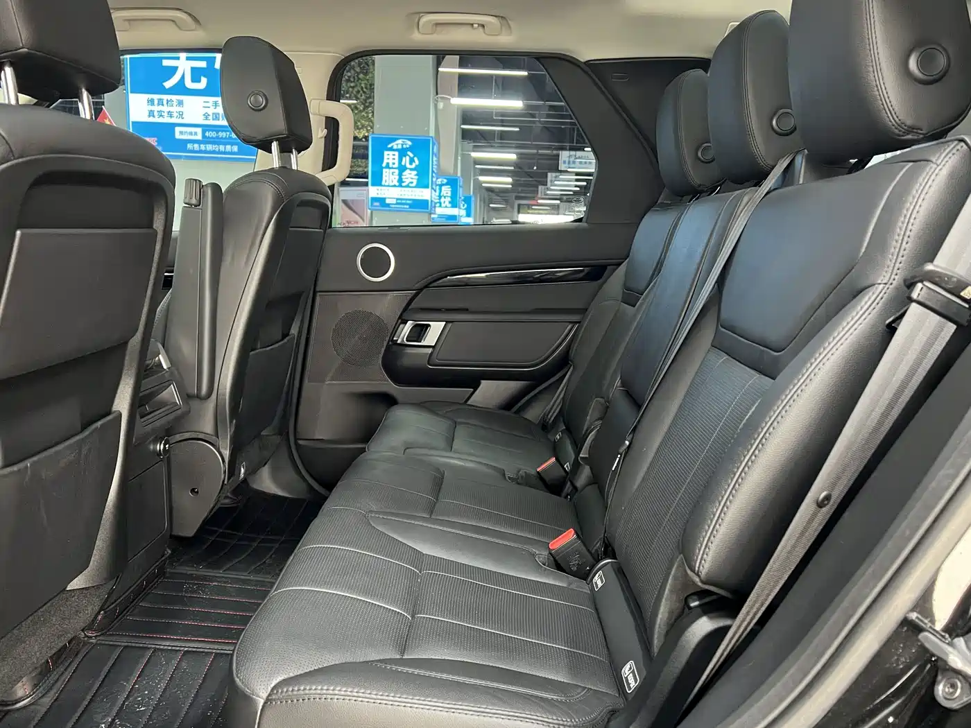 Land Rover Discovery 2018 2.0T Special Edition фото 12