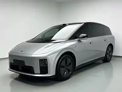 Li Auto i8