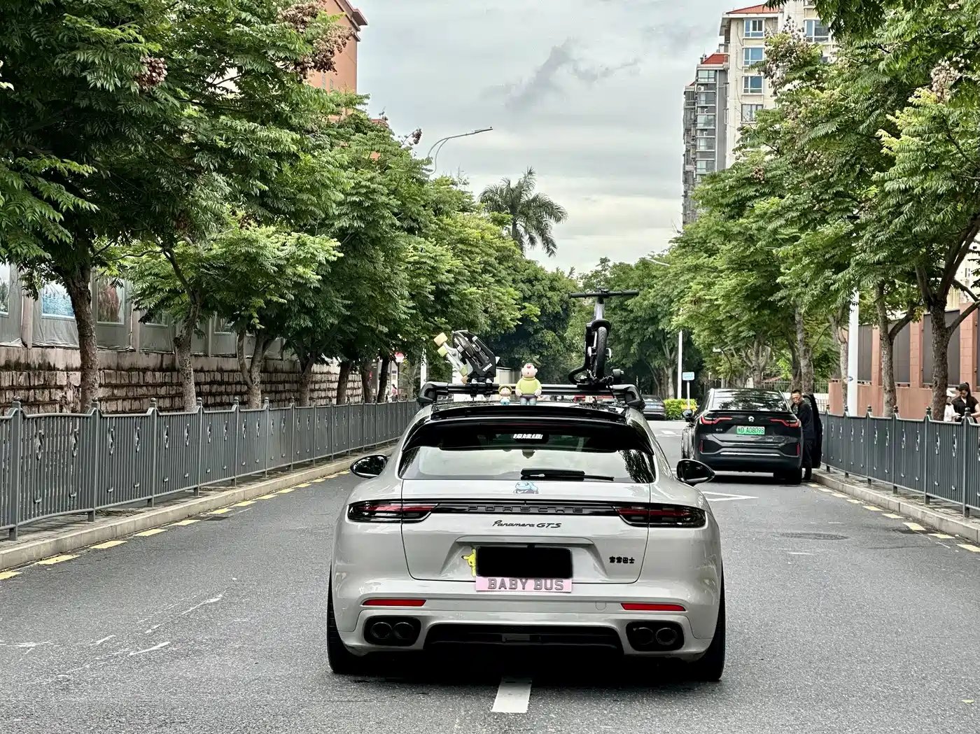 Porsche Panamera 2017 Panamera 4 Sport Turismo 3.0T фото 9